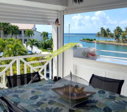 TRES BEAU DUPLEX VUE MER SAINT FRANCOIS